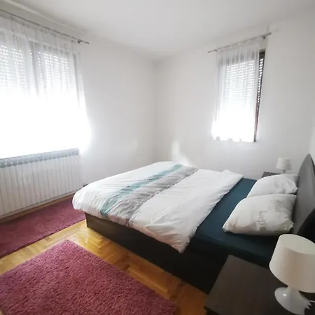 Stan Na Dan Banja Luka 公寓