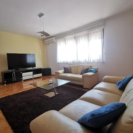 Stan Na Dan Banja Luka 公寓 巴尼西卢卡