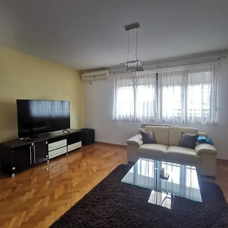 Stan Na Dan Banja Luka 公寓