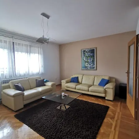 Stan Na Dan Banja Luka * 巴尼西卢卡